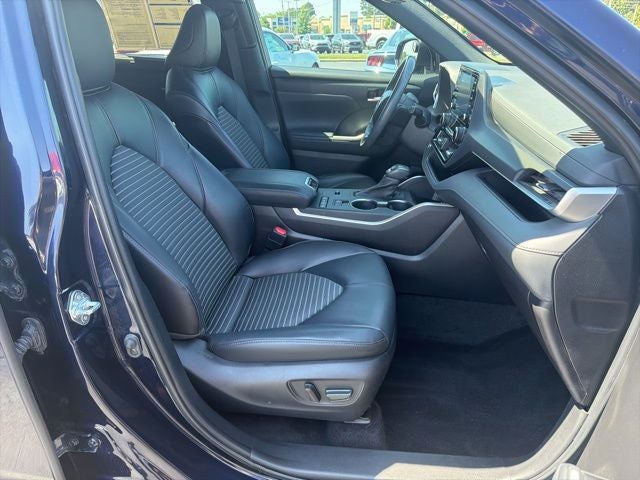 2022 Toyota Highlander XSE