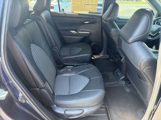 2022 Toyota Highlander XSE