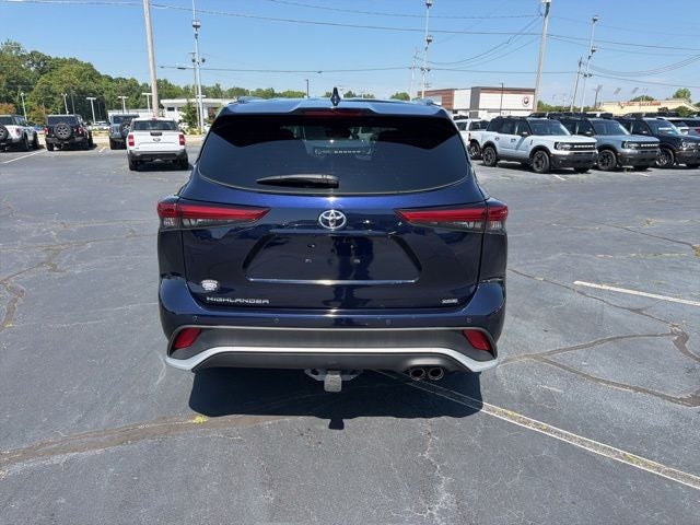 2022 Toyota Highlander XSE
