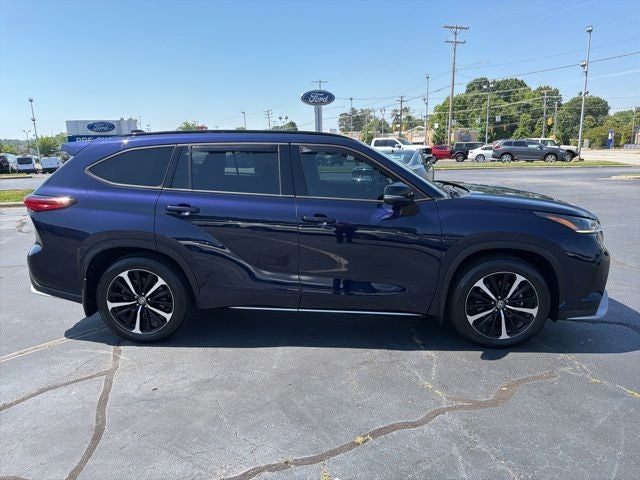 2022 Toyota Highlander XSE