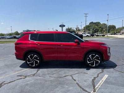 2022 Mitsubishi Outlander SE