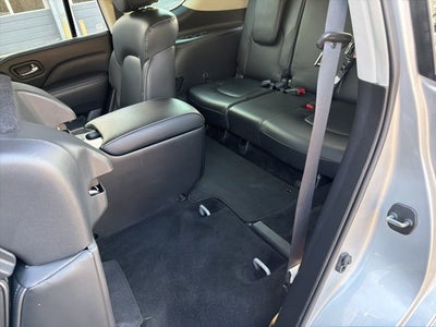 2023 INFINITI QX80 LUXE