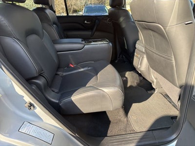 2023 INFINITI QX80 LUXE