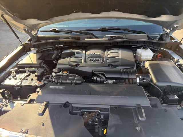 2023 INFINITI QX80 LUXE