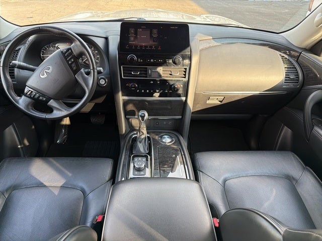 2023 INFINITI QX80 LUXE