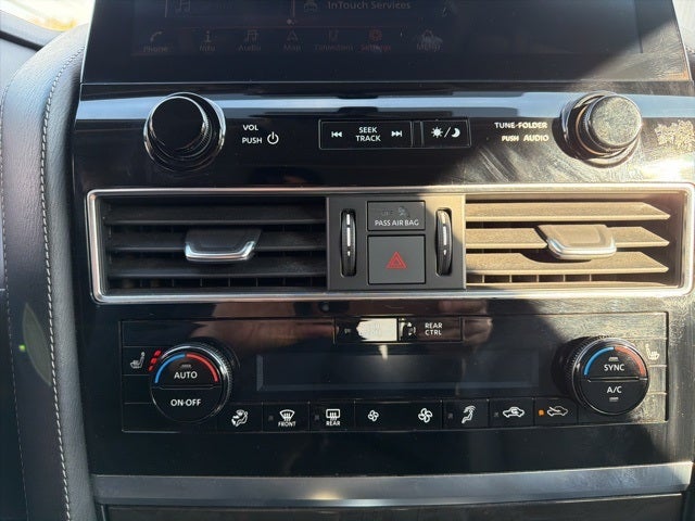 2023 INFINITI QX80 LUXE