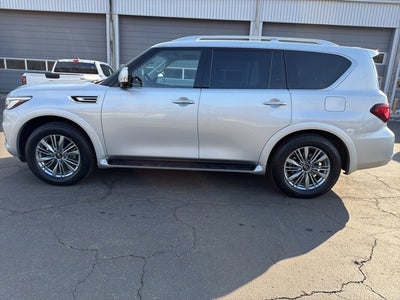 2023 INFINITI QX80 LUXE